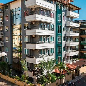 Casa Cleo Suit Hotel